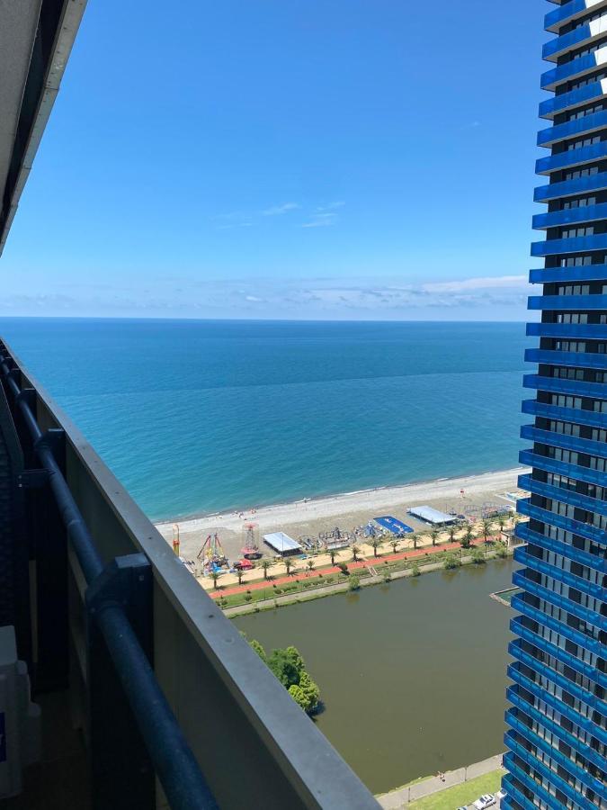 Orbicity Apartments By The Sea Batumi Esterno foto